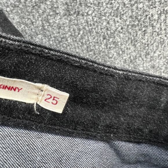 Levis Jeans Womens 25 Black Denim Frayed Hem High Rise Skinny Floral‎ Bohemian - Picture 13 of 15